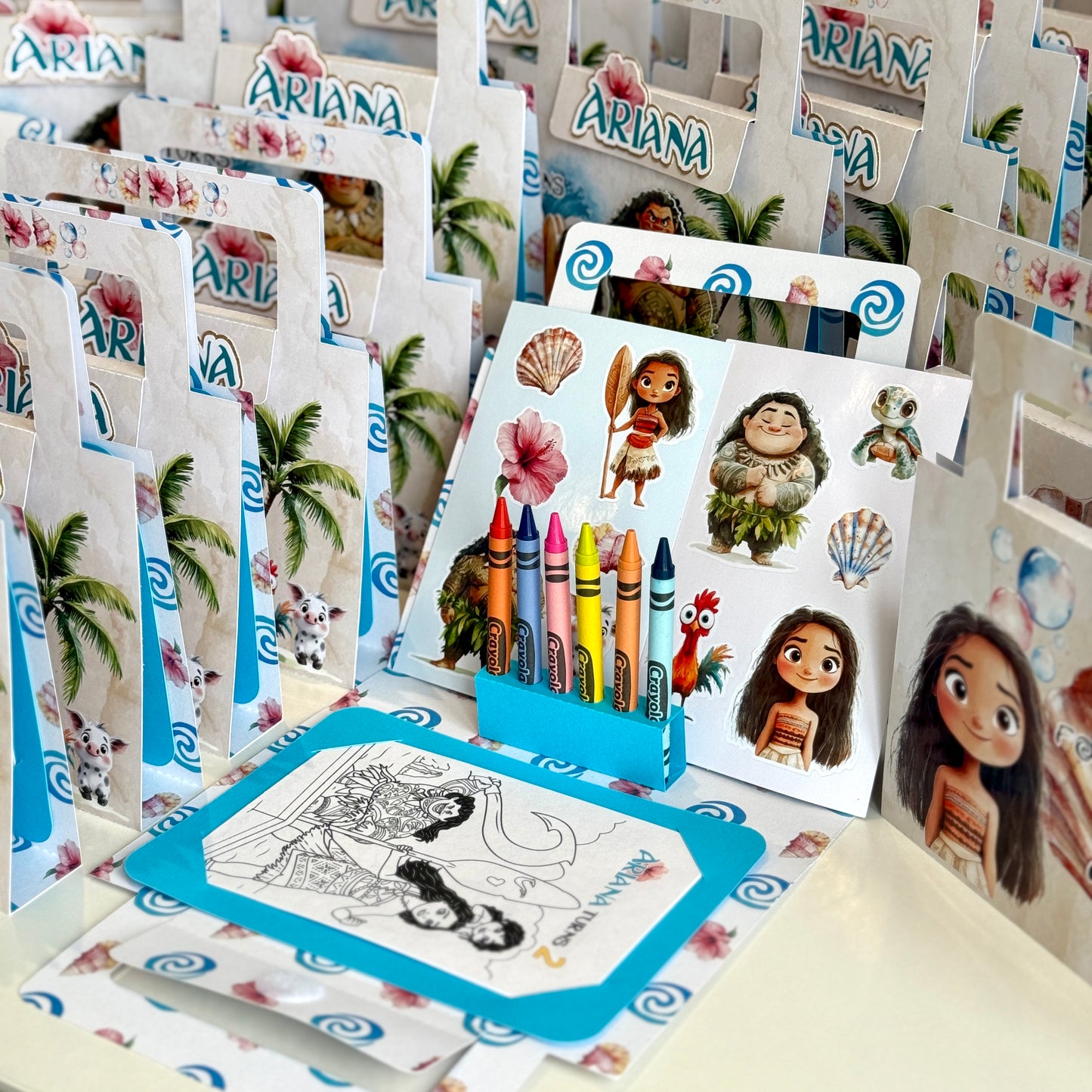 Moana Colouring & Sticker Suitcase