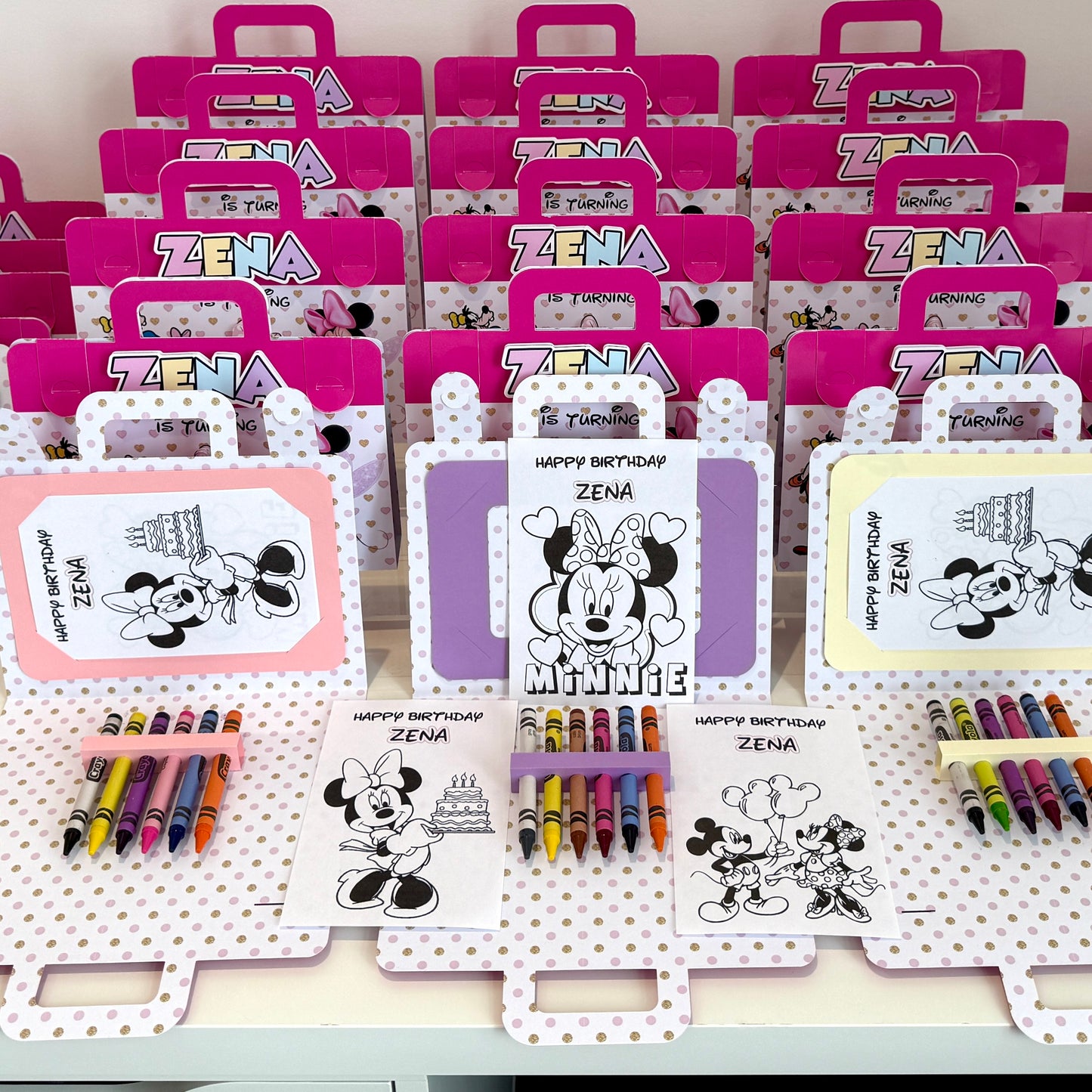Minnie mouse colouring suitcase