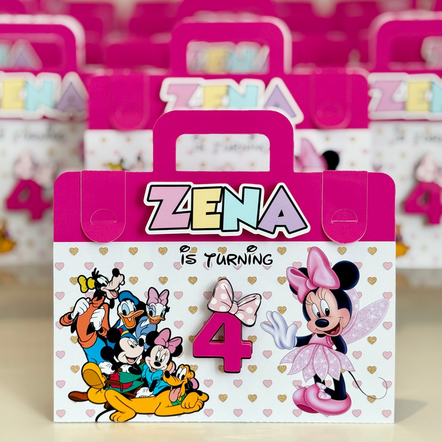 Minnie mouse colouring suitcase