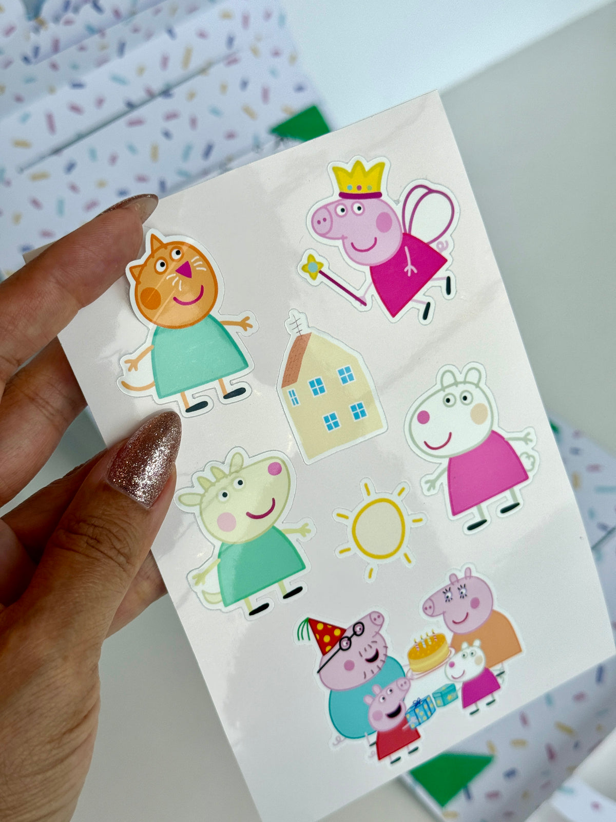 coloring suitcase box - Peppa Pig