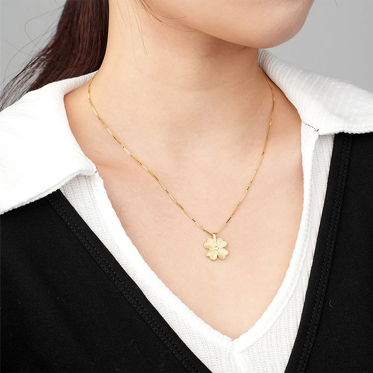 Clover Necklace