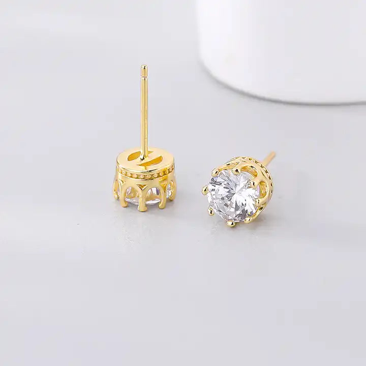 Round Diamond Stud Earrings