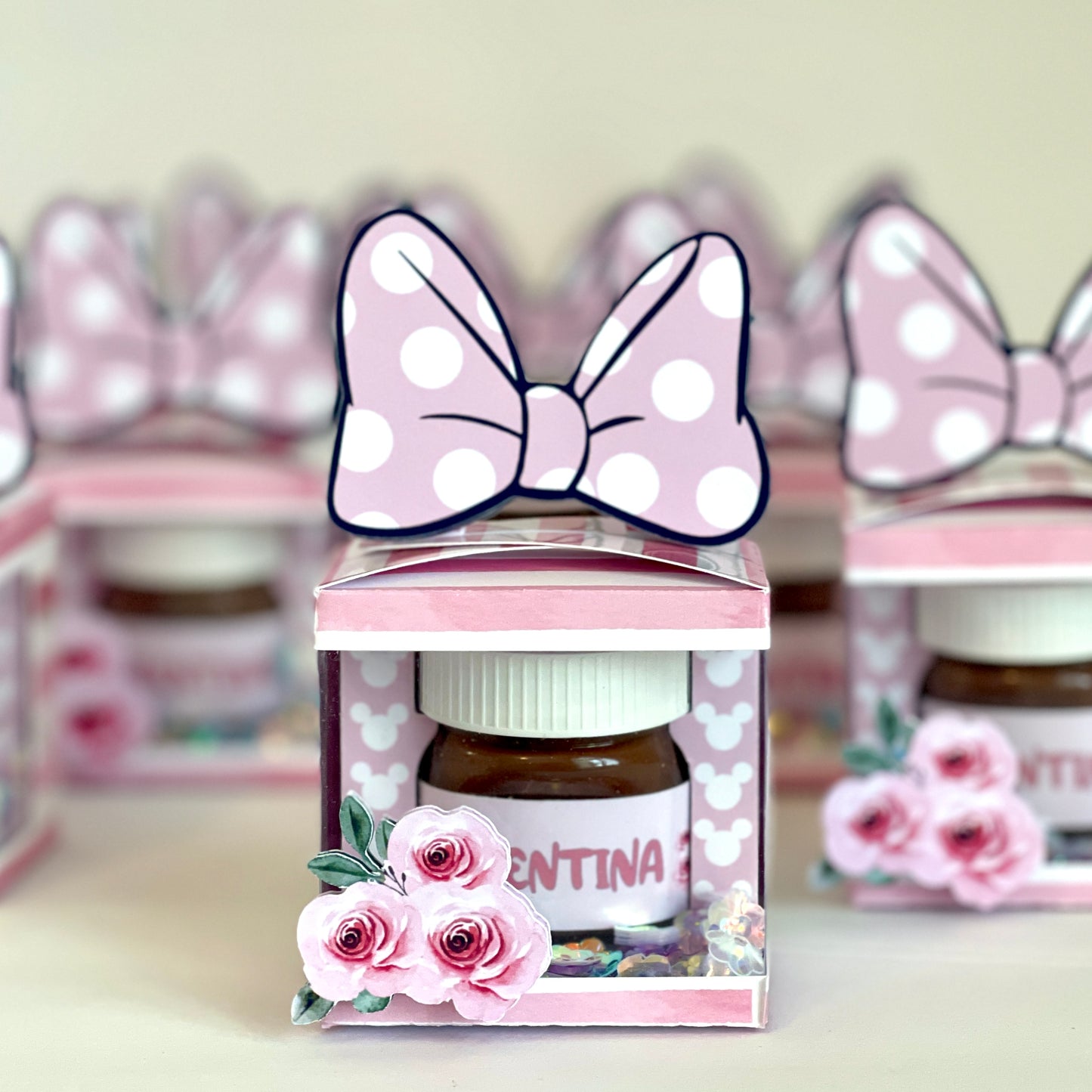 Minnie Mouse Nutella shaker box Pink 5