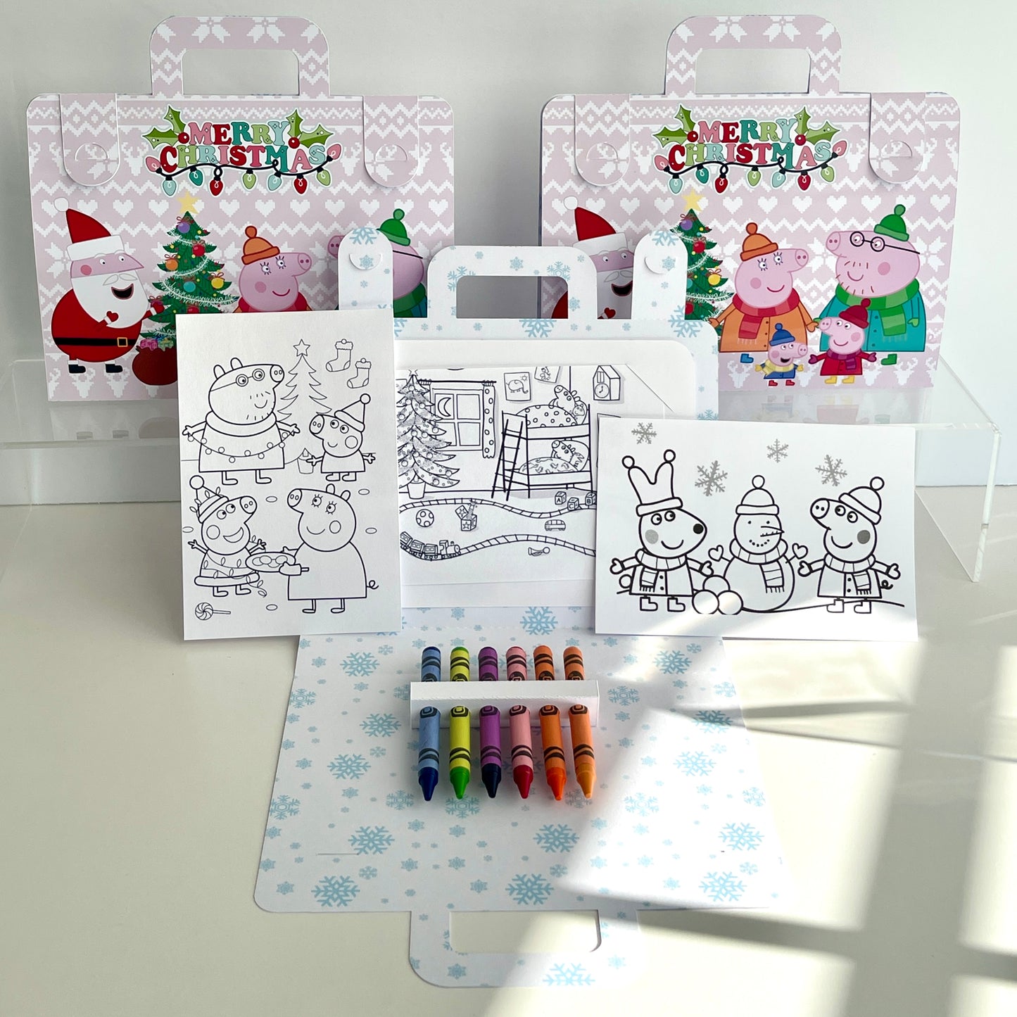 Christmas Colouring Suitcase Peppa pig (Pink)