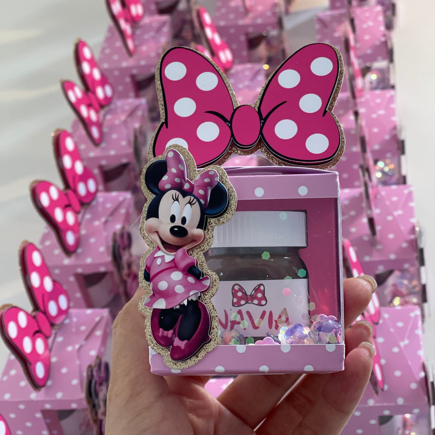 Minnie Mouse Nutella shaker box Pink 2